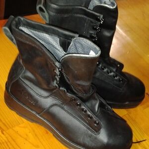Classic Black Men's Leather Boots